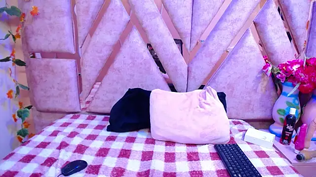 Azul Horny18 online show from February 2026 06:26:01 AM