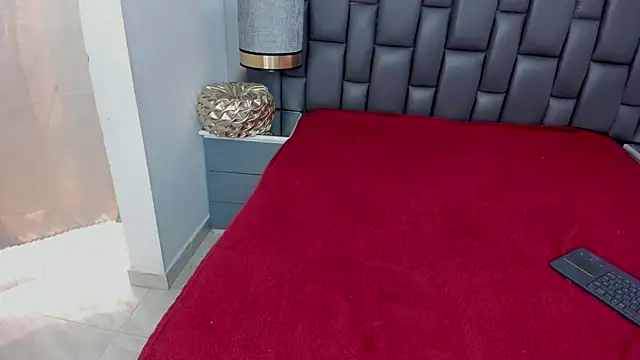 Snapshot of _cat_18 chatting on December 2024 04:46:02 PM cat 18 online show from December 2024 04:46:02 PM