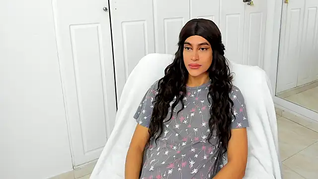 Snapshot of _cat_18 chatting on March 2025 02:03:01 PM cat 18 online show from March 2025 02:03:01 PM