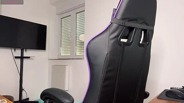 Caliiie-of online show from November 2025 07:08:02 AM