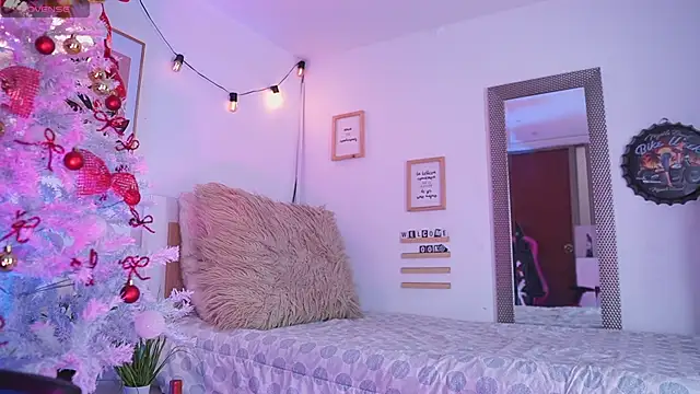 Snapshot of adamaria_1 chatting on December 2024 05:07:02 PM adamaria 1 online show from December 2024 05:07:02 PM