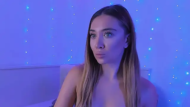 Snapshot of Jessielle chatting on December 2024 08:40:02 PM Jessielle online show from December 2024 08:40:02 PM