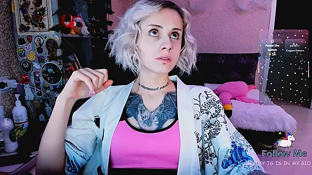 NaniMoore online show from November 2025 08:11:01 PM