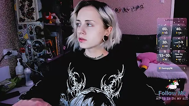 NaniMoore online show from December 2025 09:00:01 PM