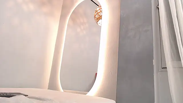 Snapshot of Thayssa_ross chatting on March 2025 12:00:02 AM Thayssa ross online show from March 2025 12:00:02 AM