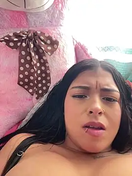 Dulce-diosa online show from April 2026 09:32:01 PM