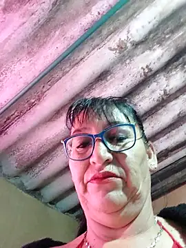 clarita 01 online show from October 2025 11:54:02 AM