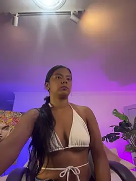 Snapshot of JANYLOVE__ chatting on April 2026 10:54:02 AM JANYLOVE online show from April 2026 10:54:02 AM