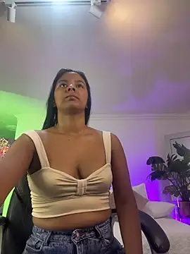 Snapshot of JANYLOVE__ chatting on May 2026 10:54:01 AM JANYLOVE online show from May 2026 10:54:01 AM