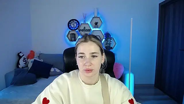 SabrinViolet online show from November 2025 09:09:01 AM