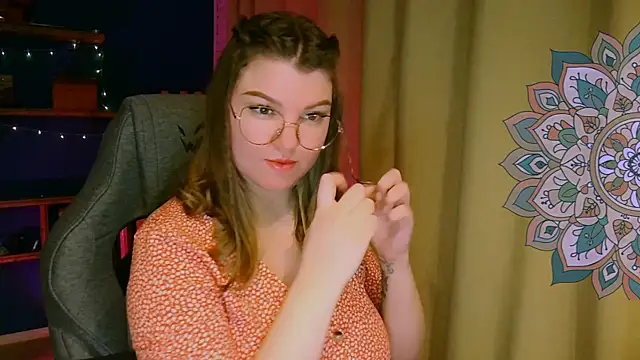 VioletteWay online show from January 2026 05:28:02 PM