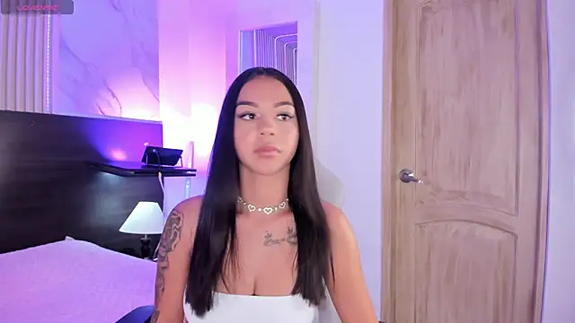 Snapshot of Violet_spencer chatting on January 2025 04:55:02 PM Violet spencer online show from January 2025 04:55:02 PM