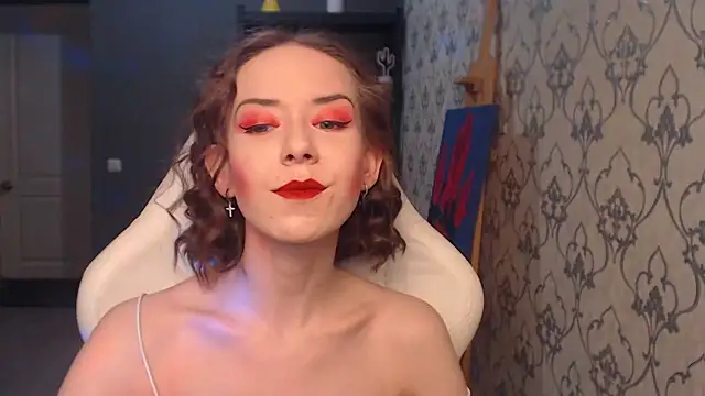 FascinatingEyess online show from May 2026 08:05:01 PM