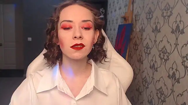 FascinatingEyess online show from May 2026 06:05:02 PM
