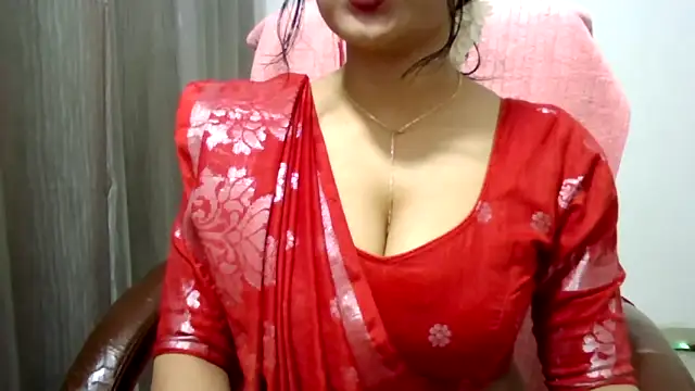 Queenhimanshi online show from November 2025 05:36:02 PM