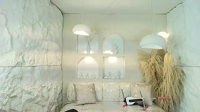 Dakotha v  online show from February 2026 03:18:01 AM