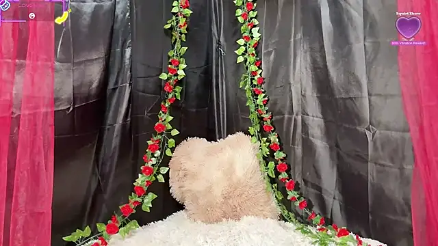 Snapshot of Sweet_Qteman chatting on February 2026 01:19:01 PM Sweet Qteman online show from February 2026 01:19:01 PM