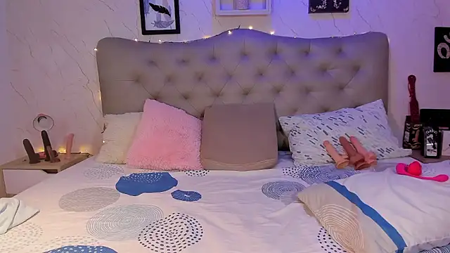 Antonella Montanari online show from January 2026 01:42:02 AM