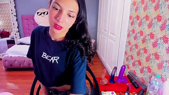 Snapshot of Iris_Stone_ chatting on March 2025 02:15:02 PM Iris Stone online show from March 2025 02:15:02 PM