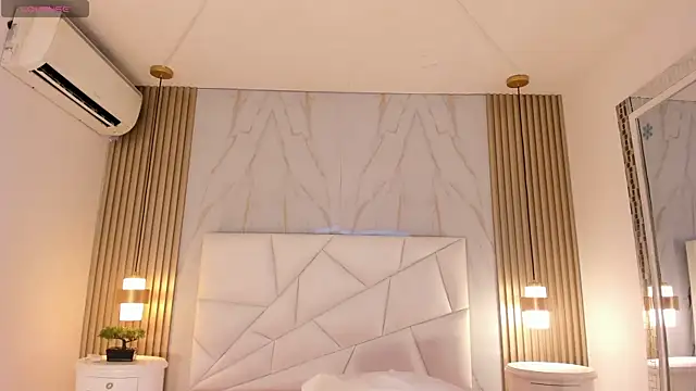 belacampbell online show from November 2025 06:12:02 AM