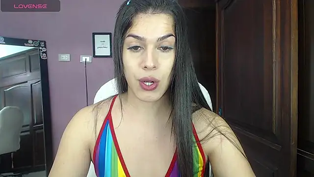 Luciana Ortiz1 online show from March 2025 04:46:02 PM