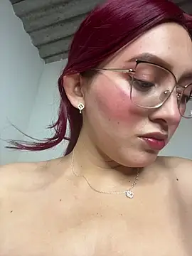 VioletPearson online show from May 2026 01:31:01 PM