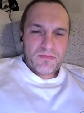 Snapshot of AttractiveSilk5 chatting on December 2025 10:50:01 PM AttractiveSilk5 online show from December 2025 10:50:01 PM