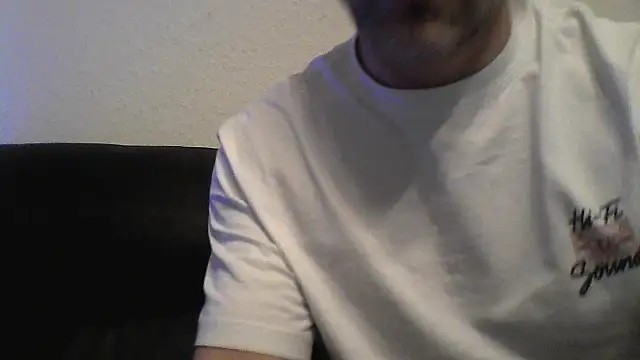 Snapshot of AttractiveSilk5 chatting on February 2026 09:29:01 PM AttractiveSilk5 online show from February 2026 09:29:01 PM