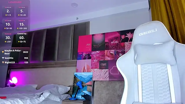 Snapshot of Kate_Burleskk chatting on December 2024 05:16:02 AM Kate Burleskk online show from December 2024 05:16:02 AM