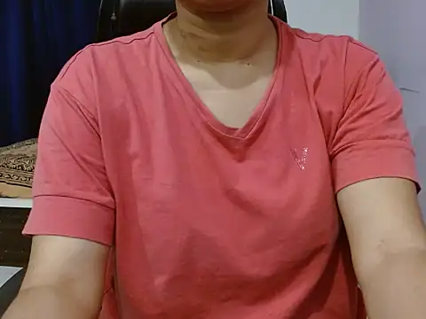 Snapshot of priya__81 chatting on January 2025 06:34:02 PM priya 81 online show from January 2025 06:34:02 PM