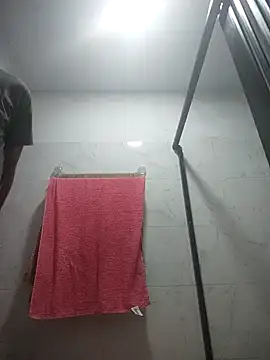 719610 online show from December 2025 10:06:02 PM