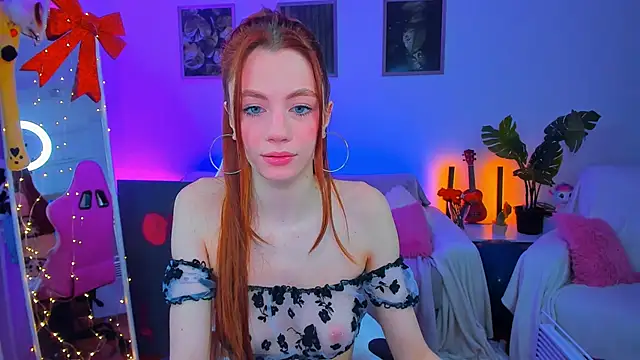 Snapshot of Alyssa_Smitt chatting on January 2025 07:14:02 AM Alyssa Smitt online show from January 2025 07:14:02 AM