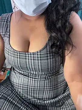 Snapshot of _dr_hot_ chatting on January 2025 03:29:02 PM dr hot online show from January 2025 03:29:02 PM