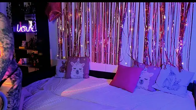 Snapshot of Magic_Allie chatting on October 2025 07:47:02 PM Magic Allie online show from October 2025 07:47:02 PM