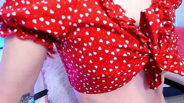 Mia Madden online show from November 2025 02:22:02 AM