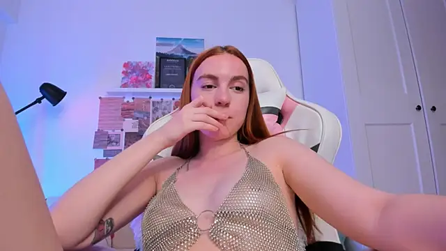 Snapshot of Mia_Madden chatting on April 2026 04:46:01 AM Mia Madden online show from April 2026 04:46:01 AM