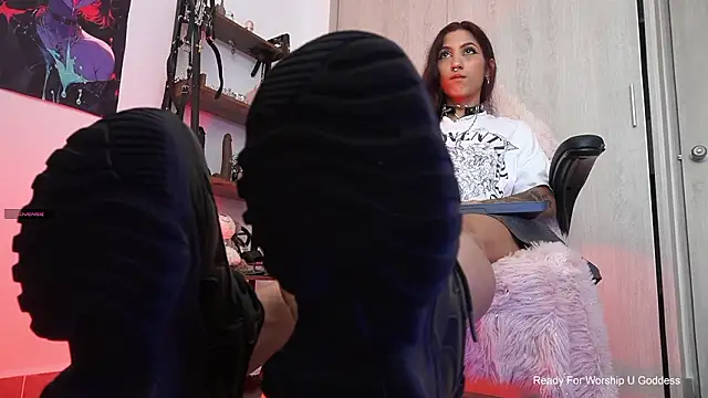 MissKorah online show from March 2026 08:38:01 PM