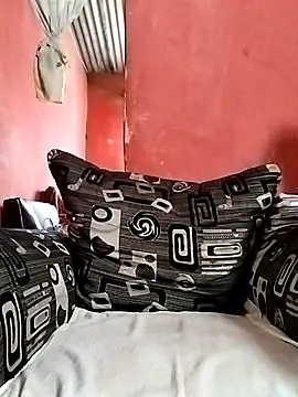 Snapshot of naughtygrannyXXX chatting on February 2025 06:27:02 AM naughtygrannyXXX online show from February 2025 06:27:02 AM