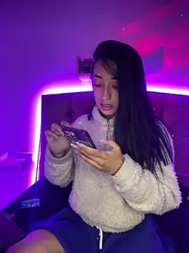 Ady 18 online show from January 2025 01:27:01 PM