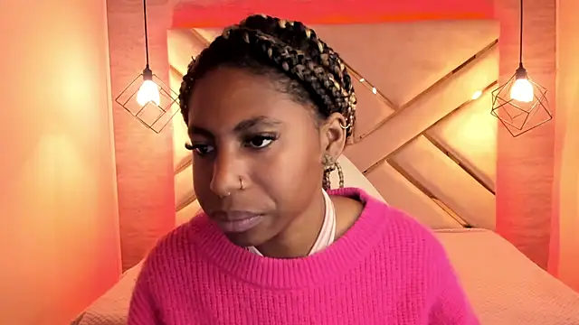 Queen perla  online show from December 2024 12:24:01 PM