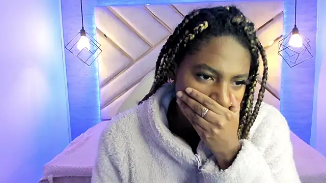 Queen perla  online show from January 2025 11:26:02 AM