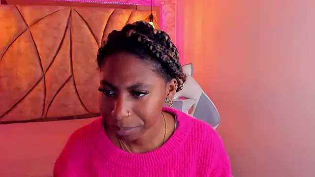 Queen perla  online show from January 2025 11:36:02 AM