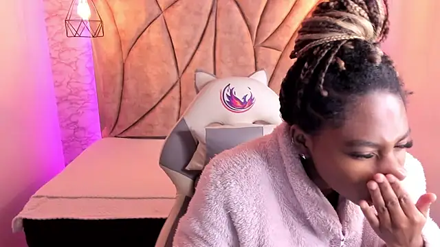 Queen perla  online show from January 2025 11:35:01 AM