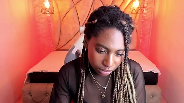 Queen perla  online show from February 2025 03:54:01 PM