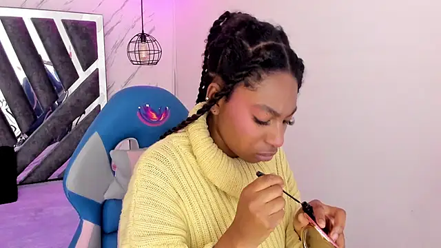 Queen perla  online show from November 2025 11:43:01 AM