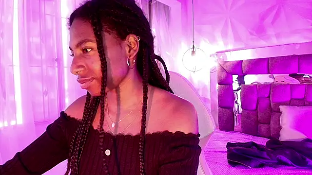 Queen perla  online show from July 2026 08:07:01 PM