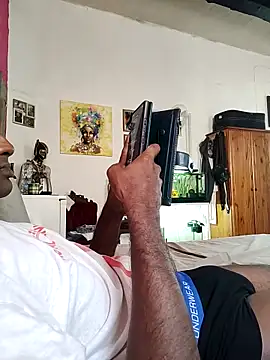 Snapshot of KeptupInosine chatting on October 2025 12:13:02 PM KeptupInosine online show from October 2025 12:13:02 PM