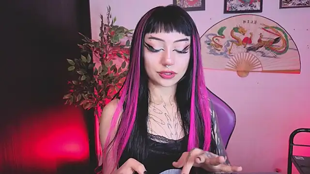 Snapshot of catipetite chatting on July 2026 02:41:01 AM catipetite online show from July 2026 02:41:01 AM