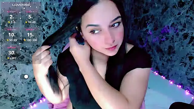 Snapshot of Lanna_belle28 chatting on December 2025 02:03:01 PM Lanna belle28 online show from December 2025 02:03:01 PM