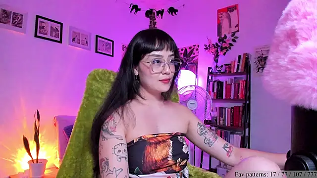 Conlosmichis online show from March 2026 11:10:02 PM